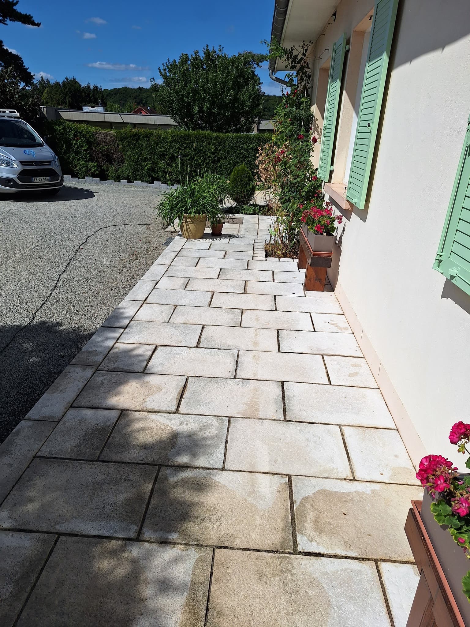 Après - Allée de maison — Dalles décrassées