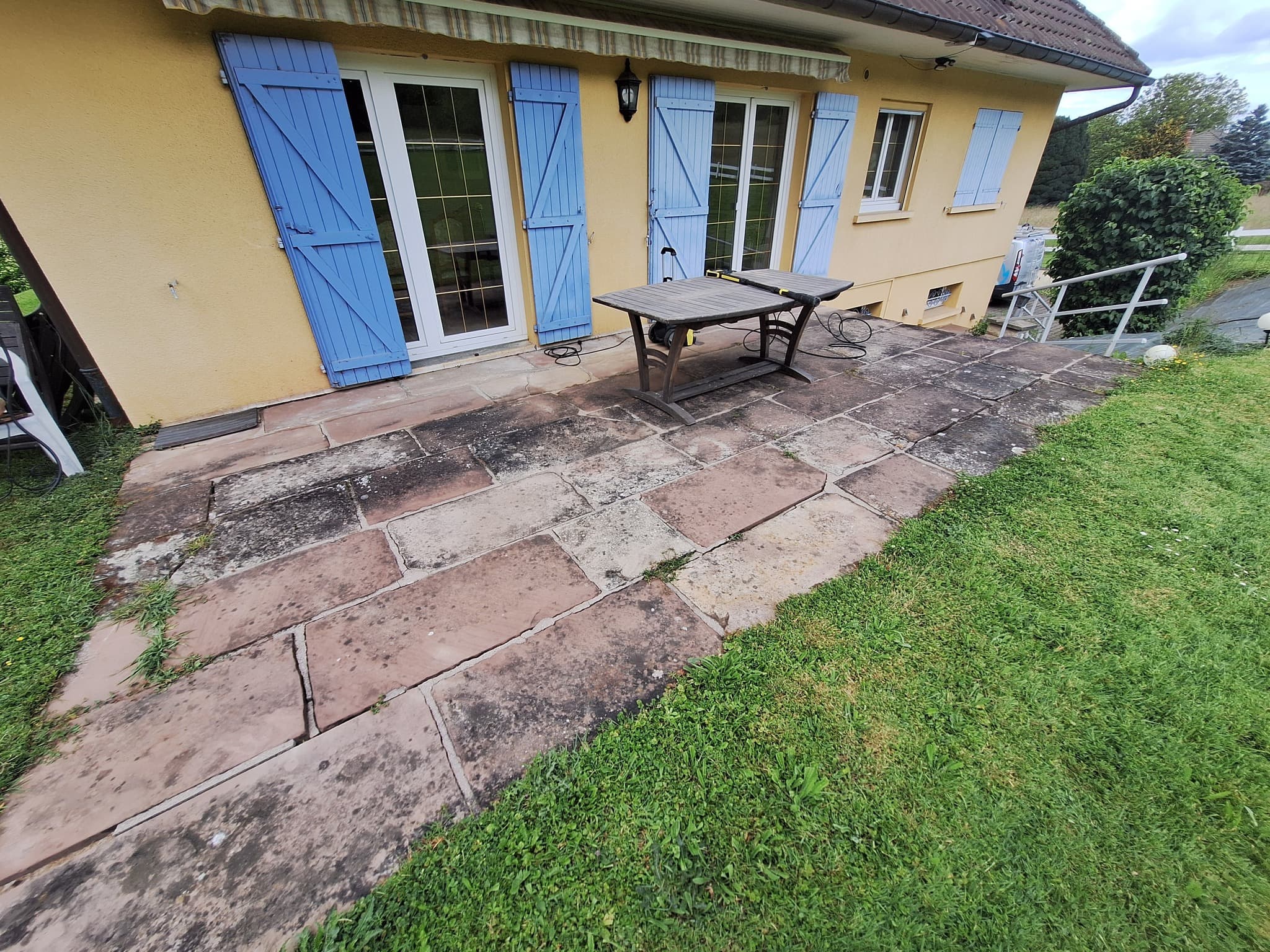 Terrasse haute pression — Dalles comme neuves - Avant